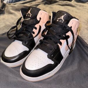 Jordan 1 Mid GS White/ Black/ Crimson Tint